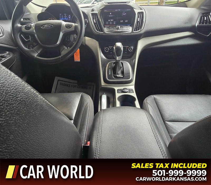 Ford Escape Vehicle Full-screen Gallery Image 18