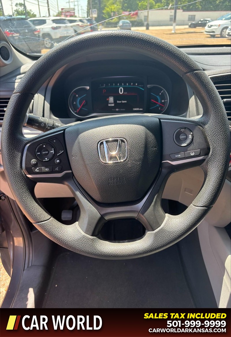 Honda Pilot Vehicle Full-screen Gallery Image 20