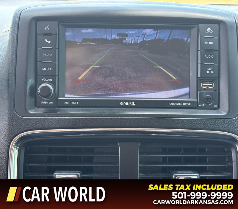 Dodge Grand Caravan Vehicle Full-screen Gallery Image 18
