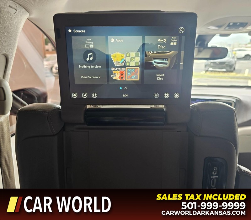 Chrysler Pacifica Vehicle Full-screen Gallery Image 24