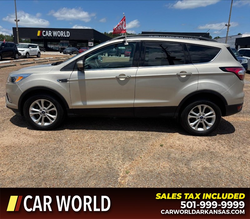Ford Escape Vehicle Full-screen Gallery Image 8