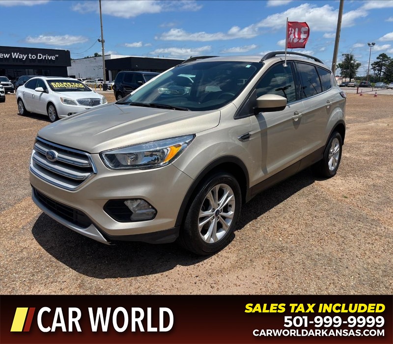 Ford Escape Vehicle Full-screen Gallery Image 9