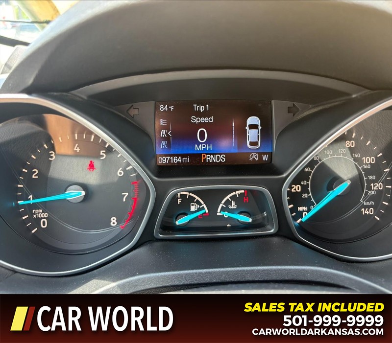 Ford Escape Vehicle Full-screen Gallery Image 20