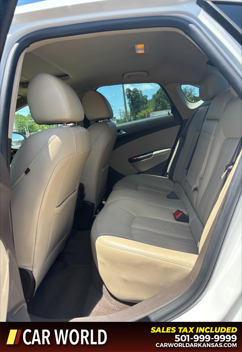 Buick Verano Vehicle Full-screen Gallery Image 15