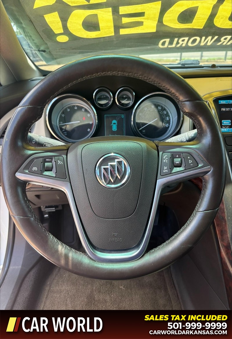 Buick Verano Vehicle Full-screen Gallery Image 19