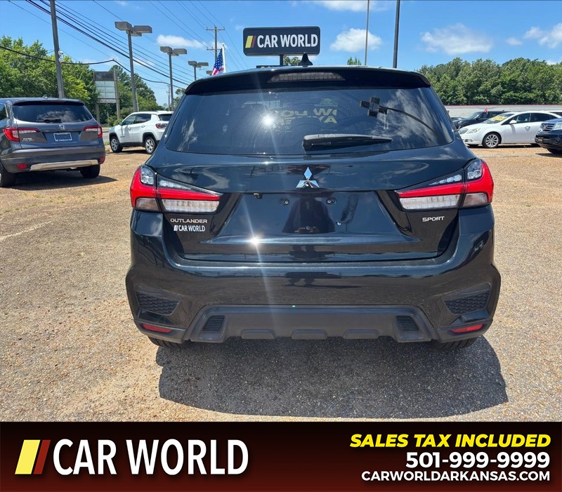 Mitsubishi Outlander Sport Vehicle Full-screen Gallery Image 4
