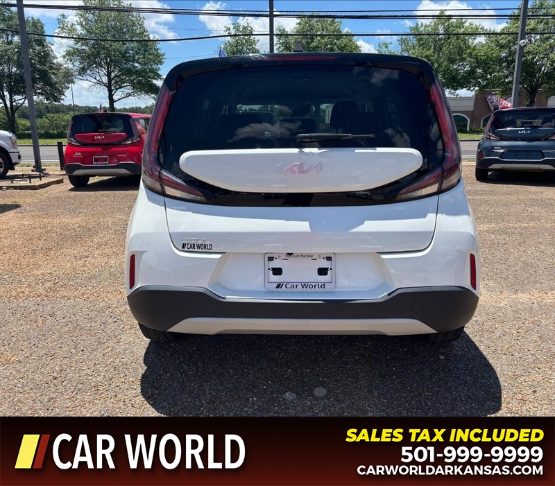 Kia Soul Vehicle Full-screen Gallery Image 4