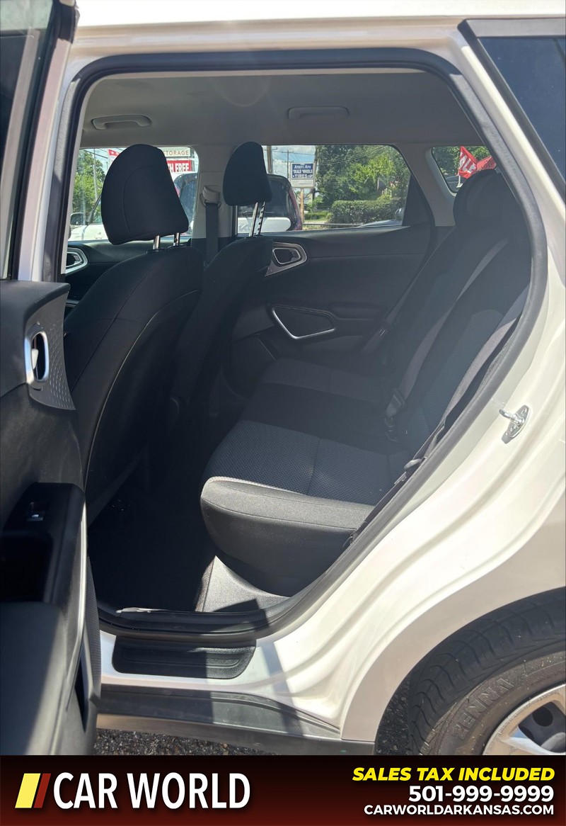 Kia Soul Vehicle Full-screen Gallery Image 15