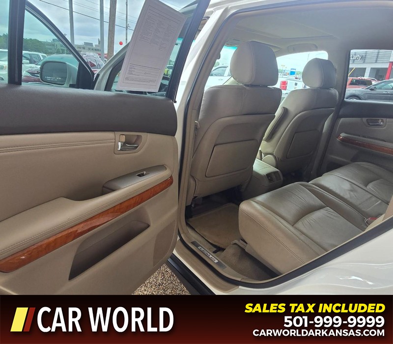Lexus RX 350 Vehicle Full-screen Gallery Image 9