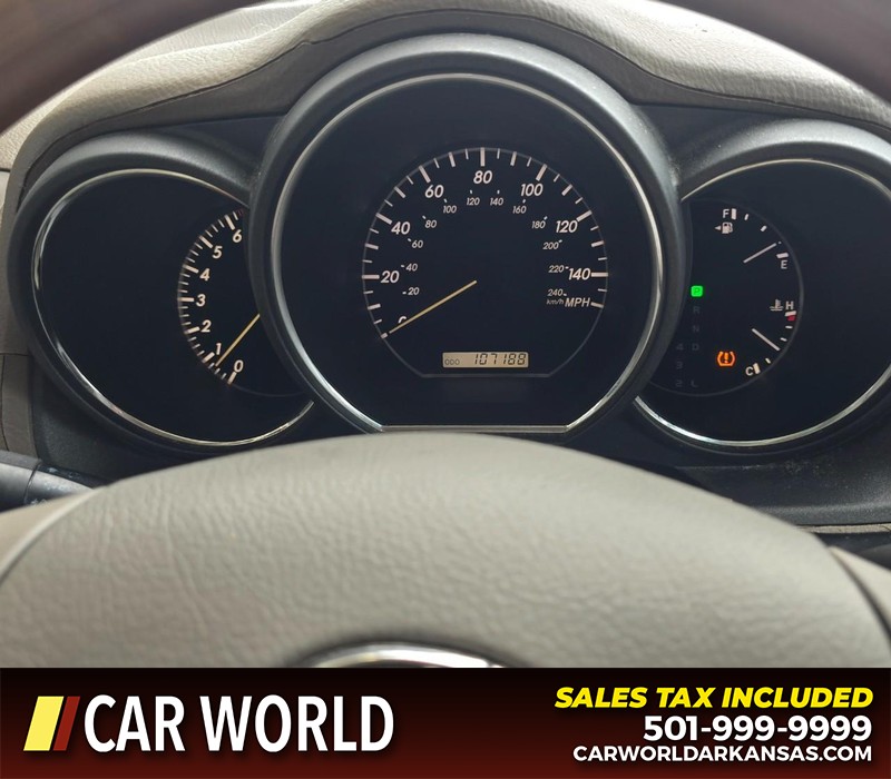 Lexus RX 350 Vehicle Full-screen Gallery Image 17