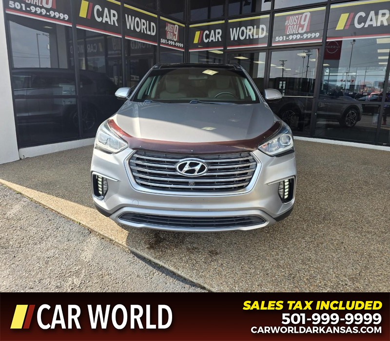 Hyundai Santa Fe Vehicle Full-screen Gallery Image 2