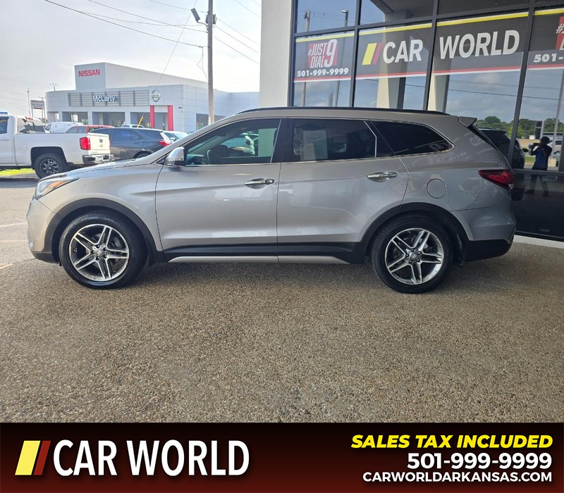 Hyundai Santa Fe Vehicle Full-screen Gallery Image 4