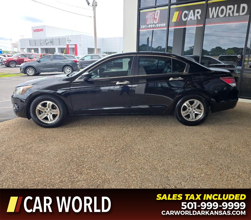 Honda Accord Sedan Vehicle Full-screen Gallery Image 4