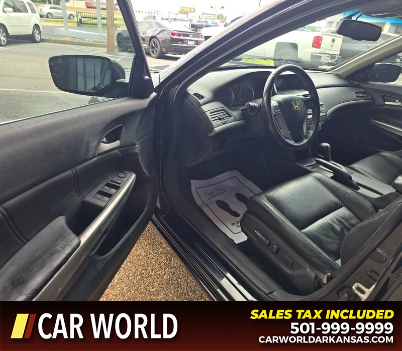 Honda Accord Sedan Vehicle Full-screen Gallery Image 7