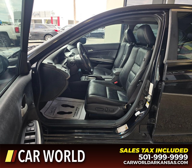 Honda Accord Sedan Vehicle Full-screen Gallery Image 8