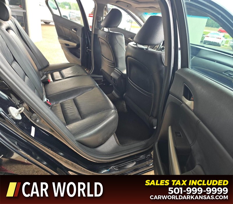 Honda Accord Sedan Vehicle Full-screen Gallery Image 12