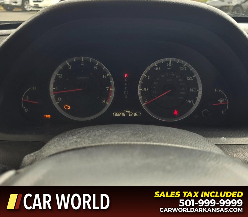 Honda Accord Sedan Vehicle Full-screen Gallery Image 17