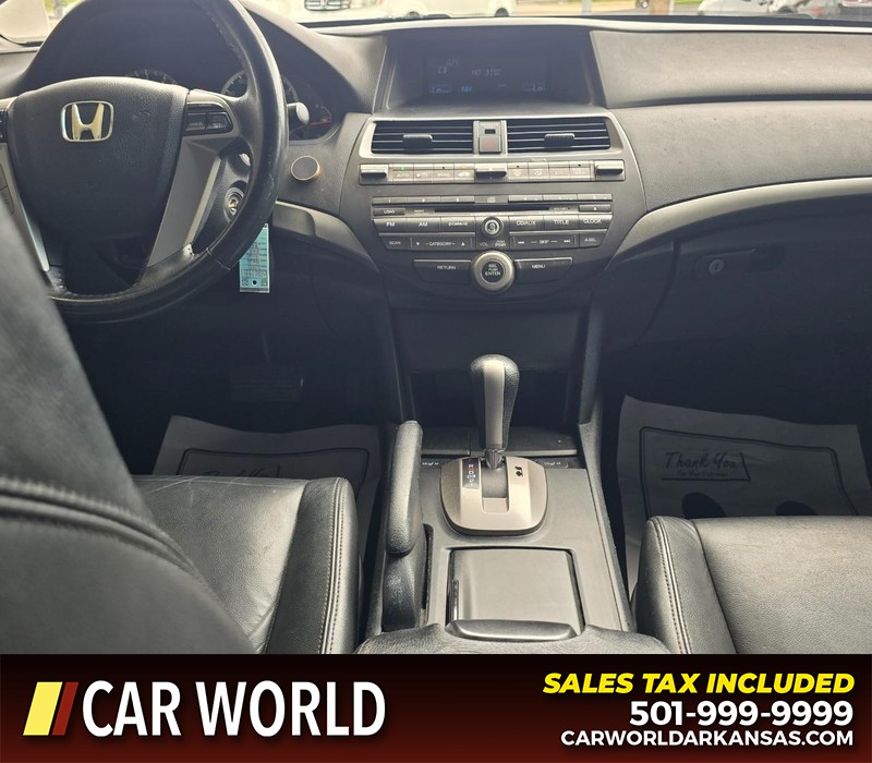 Honda Accord Sedan Vehicle Full-screen Gallery Image 18
