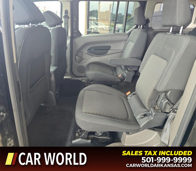 Ford Transit Connect Wagon Vehicle Full-screen Gallery Image 10