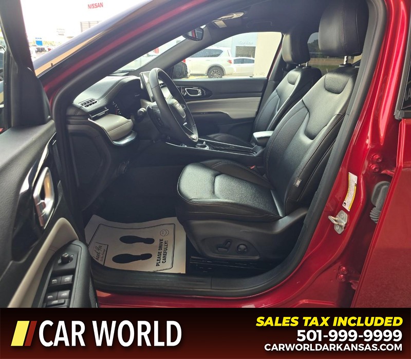 Jeep Compass Vehicle Full-screen Gallery Image 8