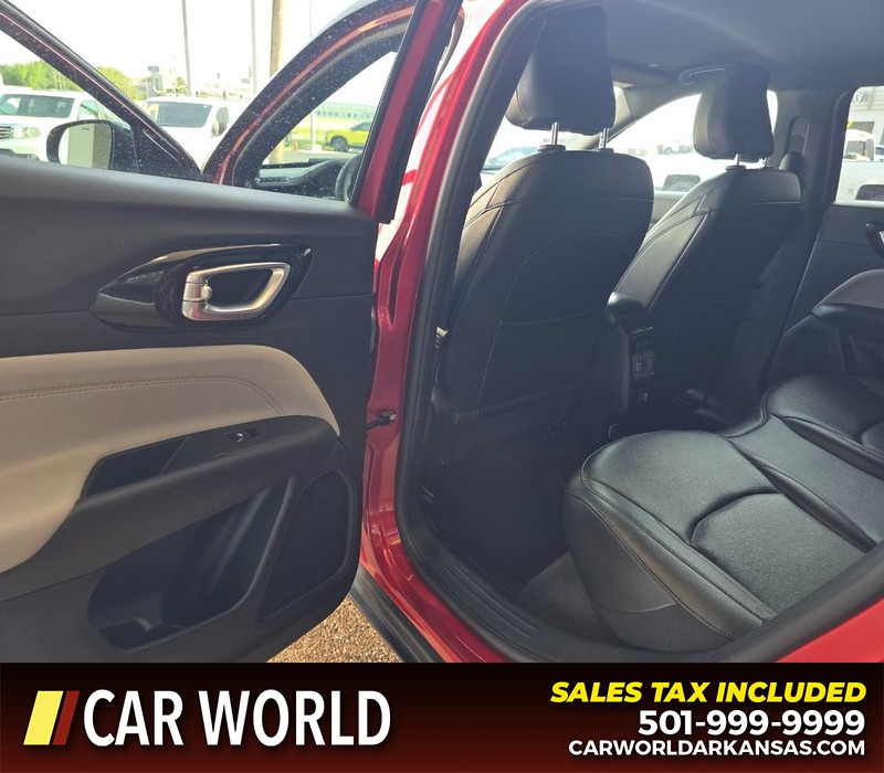 Jeep Compass Vehicle Full-screen Gallery Image 9