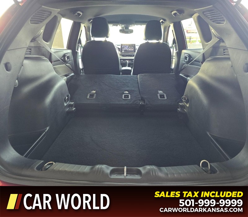 Jeep Compass Vehicle Full-screen Gallery Image 14