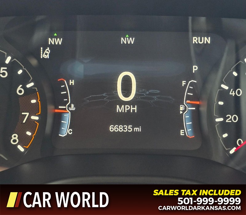 Jeep Compass Vehicle Full-screen Gallery Image 16