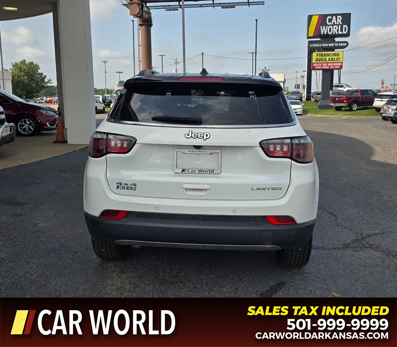 Jeep Compass Vehicle Full-screen Gallery Image 5