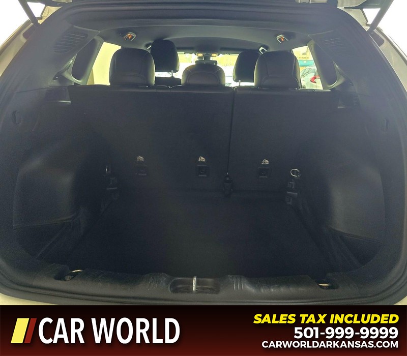 Jeep Compass Vehicle Full-screen Gallery Image 13