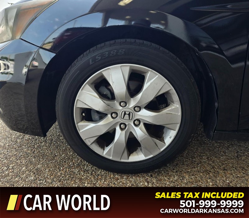 Honda Accord Sedan Vehicle Full-screen Gallery Image 6