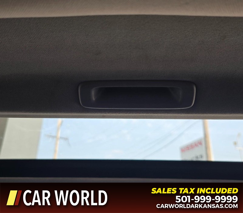Honda Accord Sedan Vehicle Full-screen Gallery Image 18
