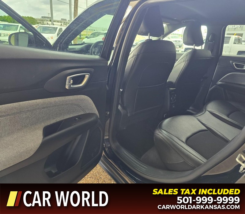 Jeep Compass Vehicle Full-screen Gallery Image 9