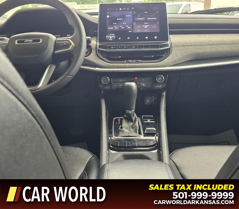 Jeep Compass Vehicle Full-screen Gallery Image 18