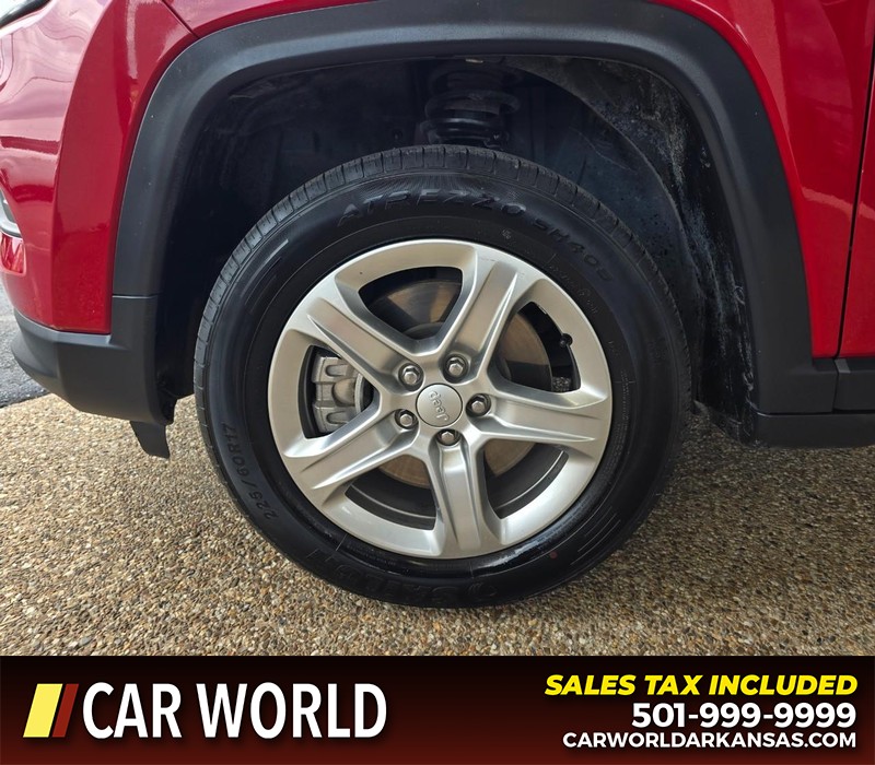 Jeep Compass Vehicle Full-screen Gallery Image 6