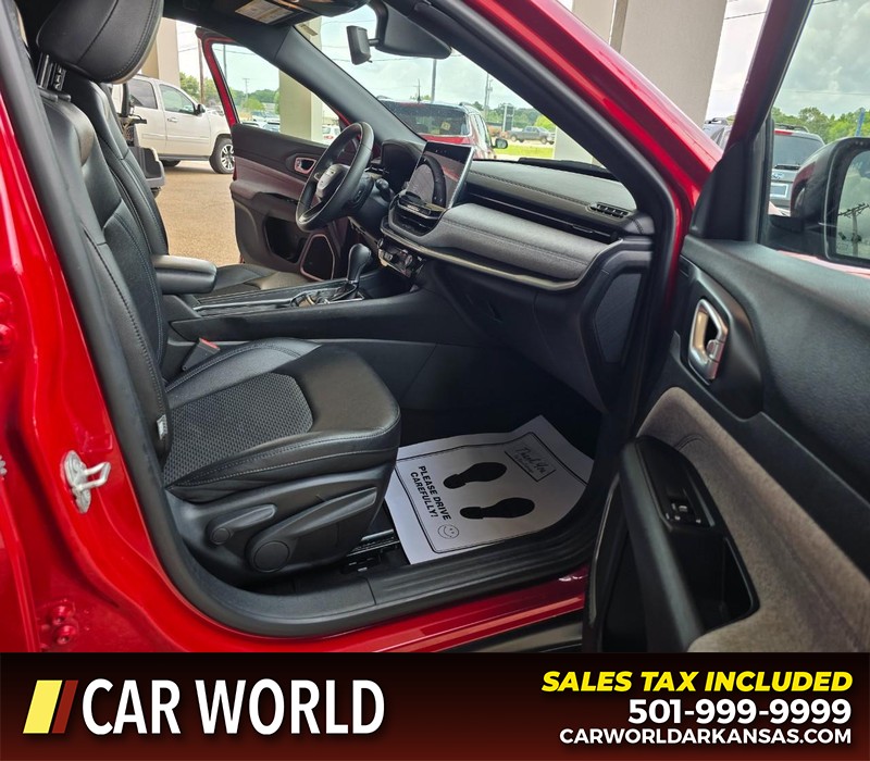 Jeep Compass Vehicle Full-screen Gallery Image 11