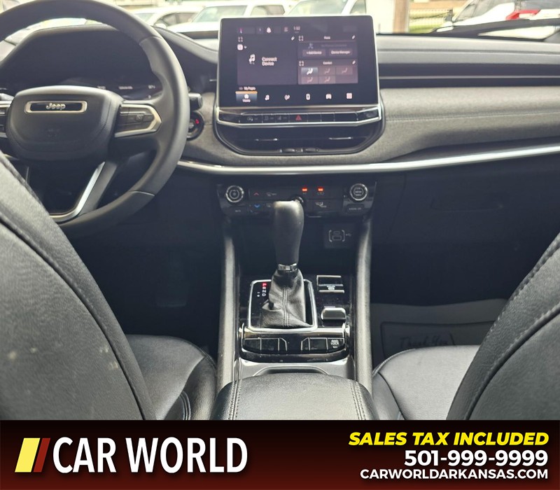 Jeep Compass Vehicle Full-screen Gallery Image 18