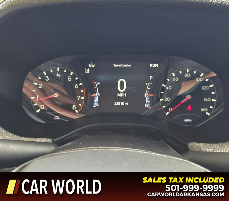 Jeep Compass Vehicle Full-screen Gallery Image 17
