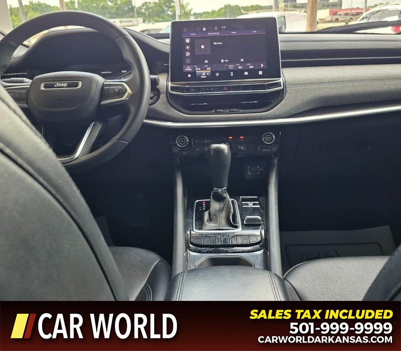 Jeep Compass Vehicle Full-screen Gallery Image 18