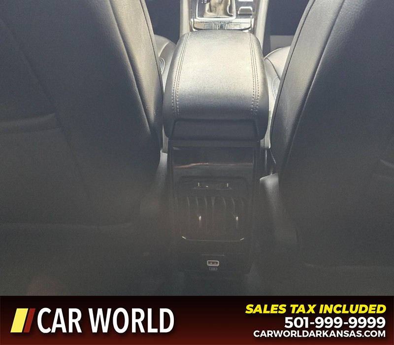 Jeep Compass Vehicle Full-screen Gallery Image 19