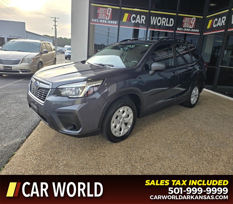 Subaru Forester Vehicle Full-screen Gallery Image 3