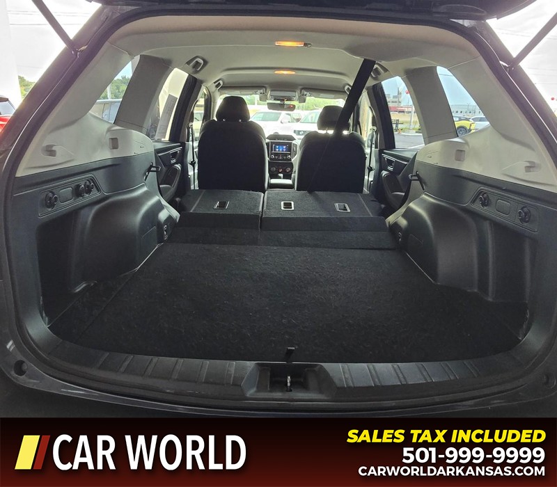 Subaru Forester Vehicle Full-screen Gallery Image 14