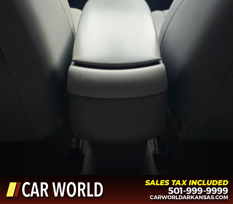 Chevrolet Malibu Vehicle Full-screen Gallery Image 19
