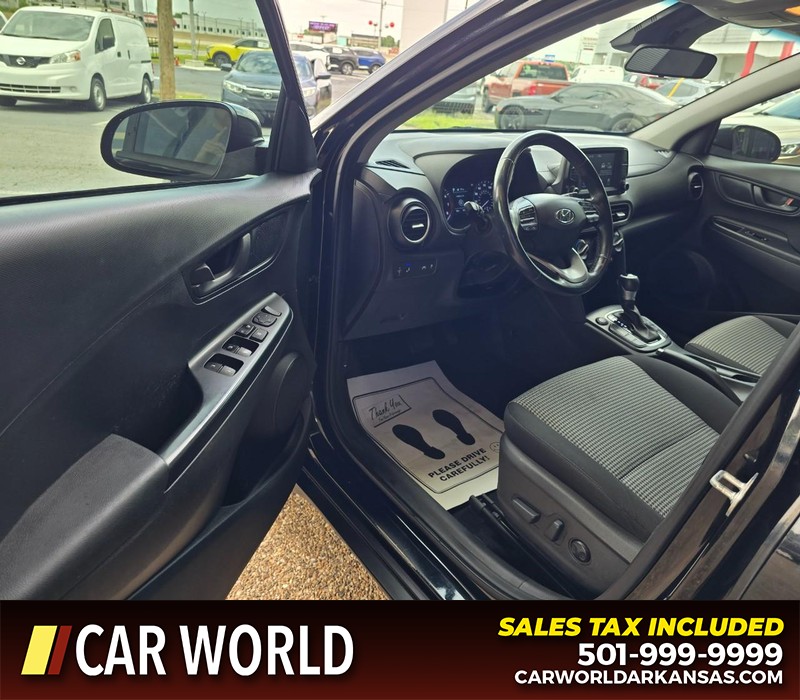 Hyundai Kona Vehicle Full-screen Gallery Image 7