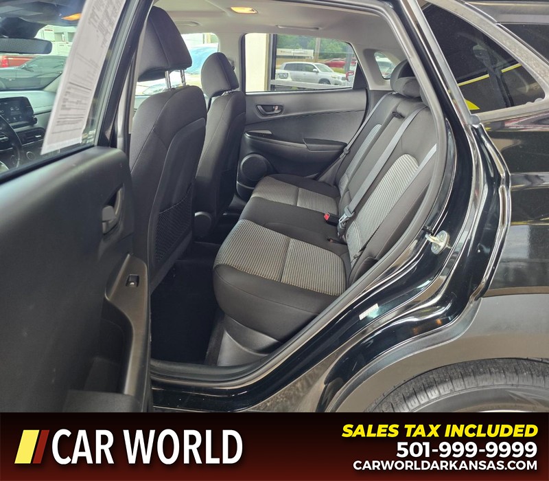Hyundai Kona Vehicle Full-screen Gallery Image 10
