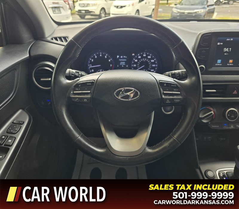 Hyundai Kona Vehicle Full-screen Gallery Image 15