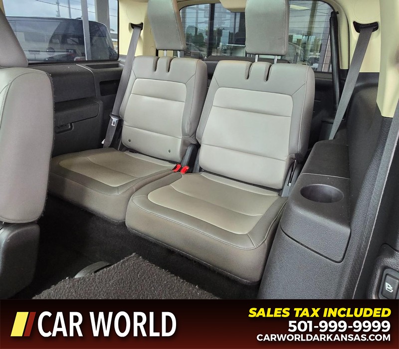 Ford Flex Vehicle Full-screen Gallery Image 11