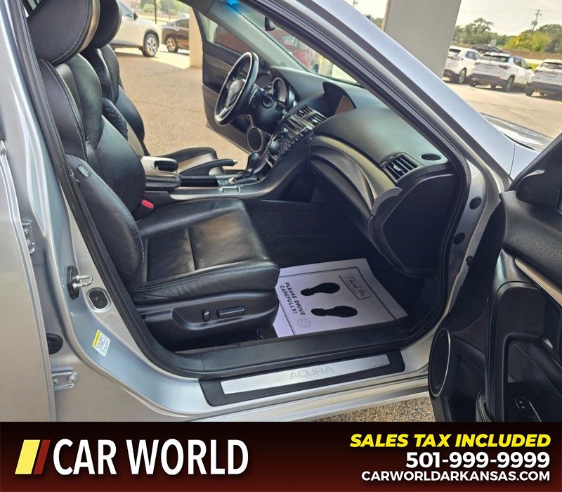 Acura TL Vehicle Full-screen Gallery Image 11
