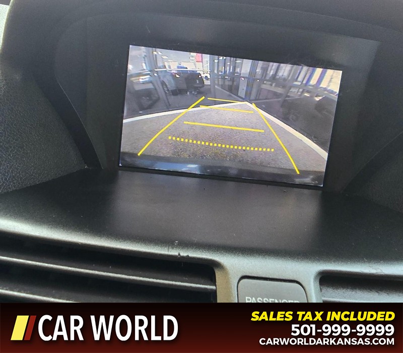Acura TL Vehicle Full-screen Gallery Image 18