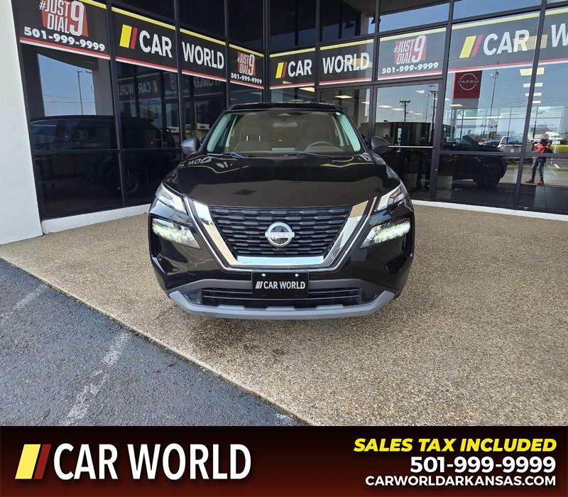 Nissan Rogue Vehicle Full-screen Gallery Image 2