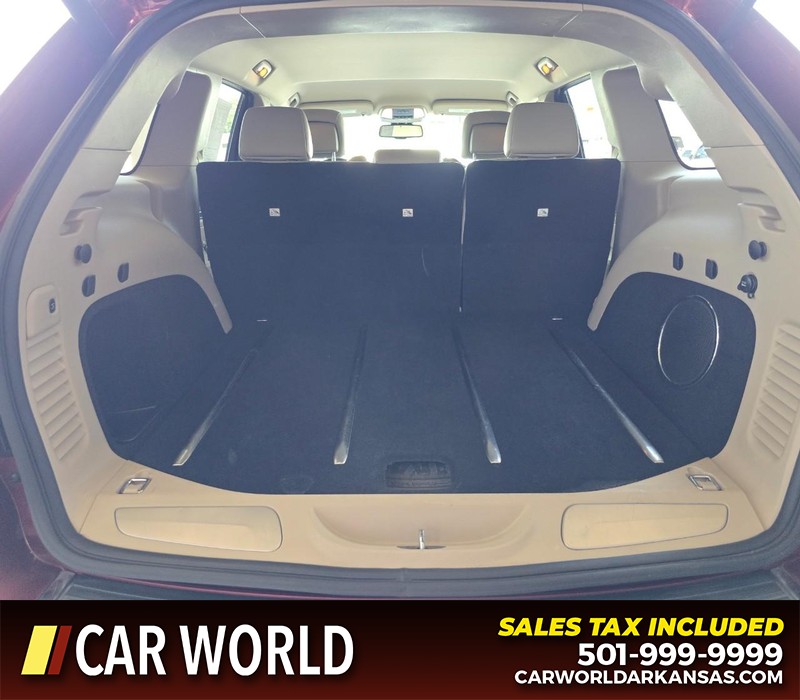Jeep Grand Cherokee Vehicle Full-screen Gallery Image 13